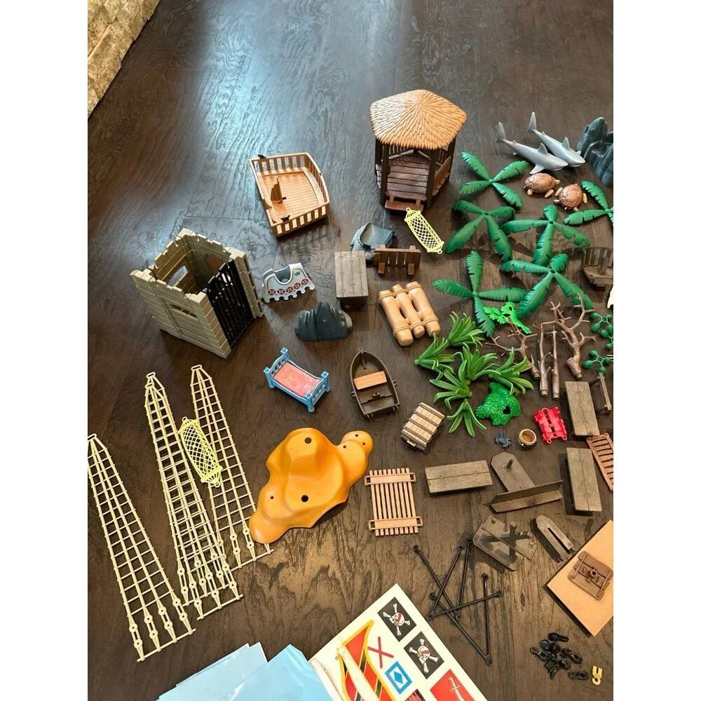 Play‎ mobile parts bundle